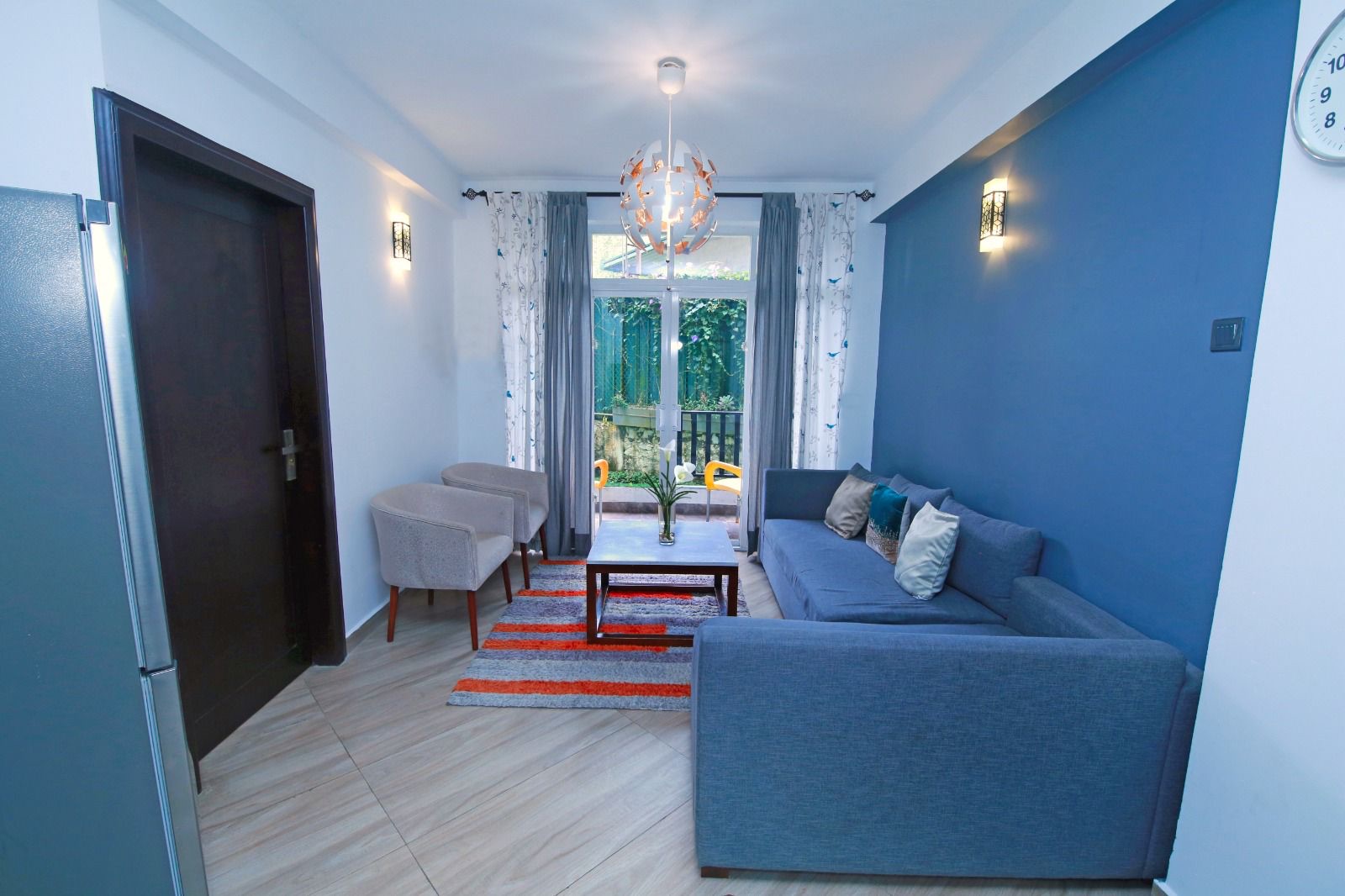 Lakeview Residencies — photo 3