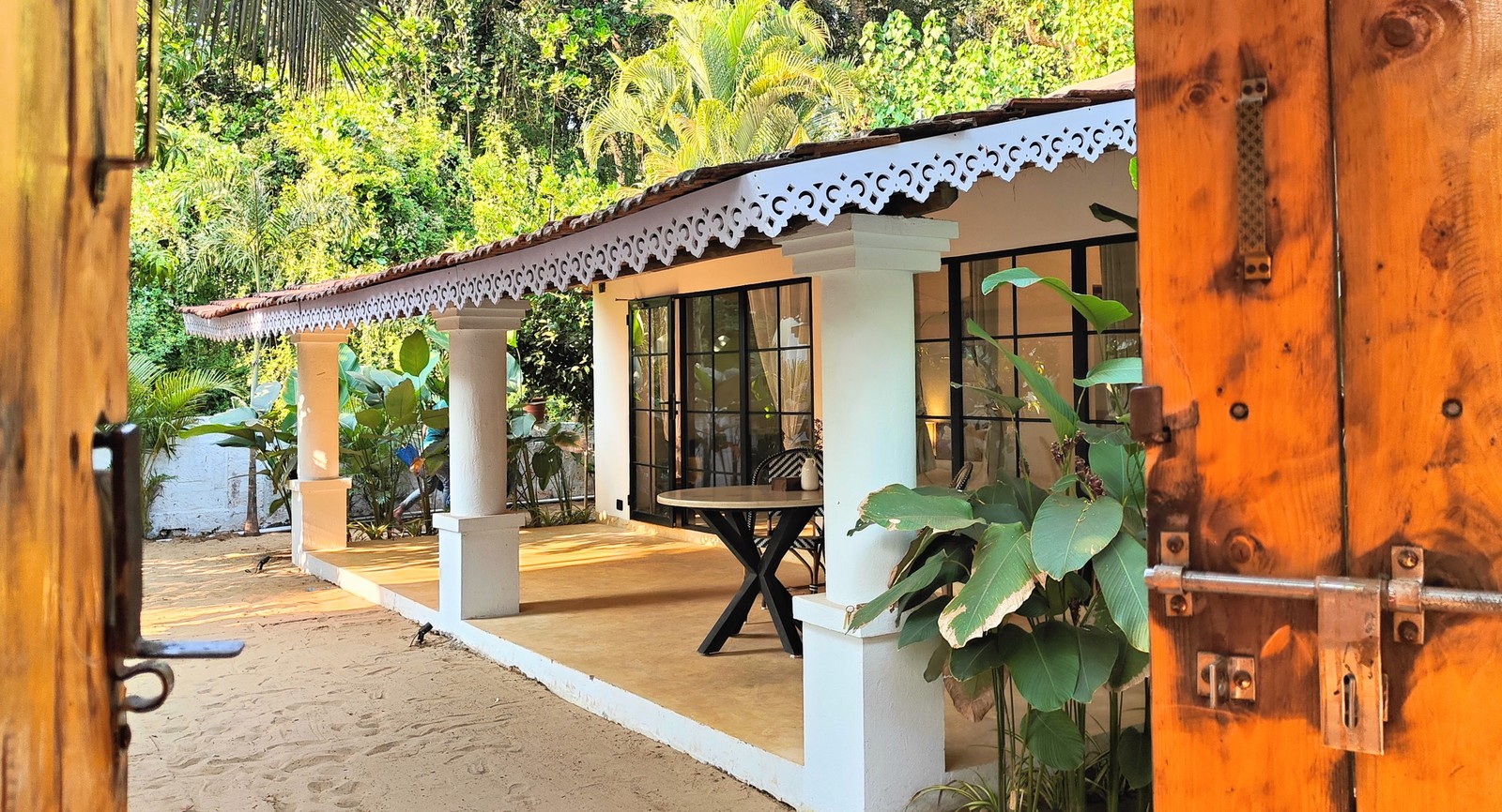 Mandre House by Artios — Mandrem, Goa